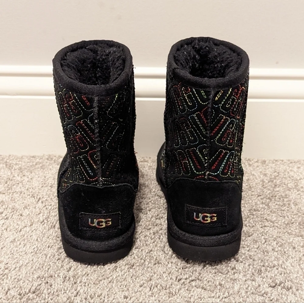 UGG classic ii